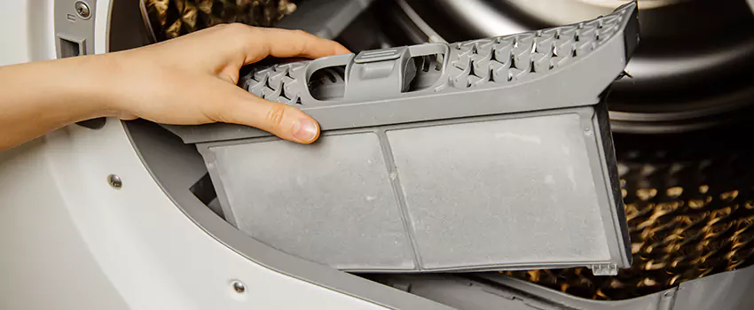 Signs Of A Clogged Dryer Lint Trap in Smyrna, Tennessee
